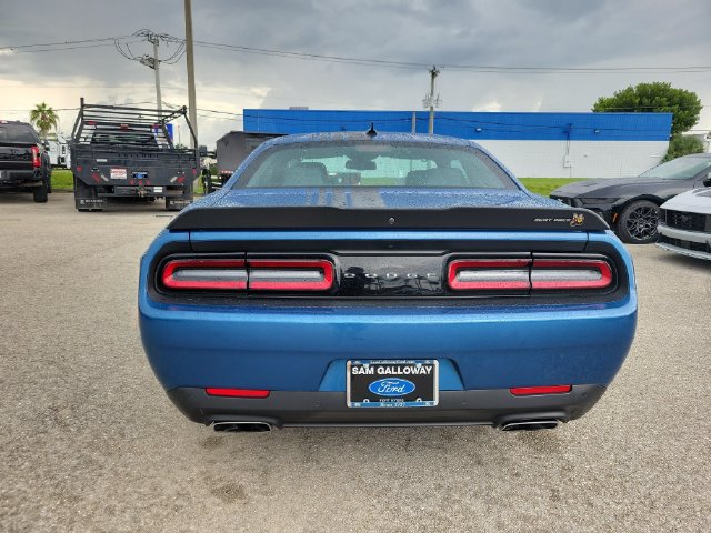 Used 2022 Dodge Challenger R/T Scat Pack w/ Shaker Package RWD image 5