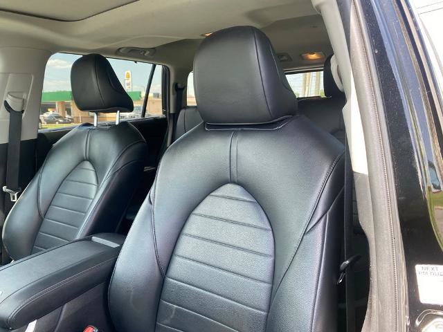 Used 2022 Toyota Highlander XLE FWD image 11
