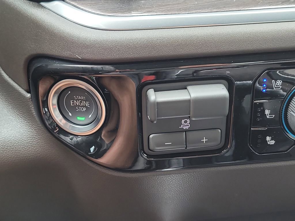 Used 2026 Chevrolet Silverado 1500 LTZ image 25