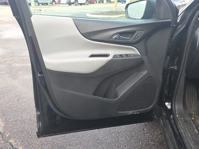 Used 2019 Chevrolet Equinox LS w/ LS Convenience Package image 22