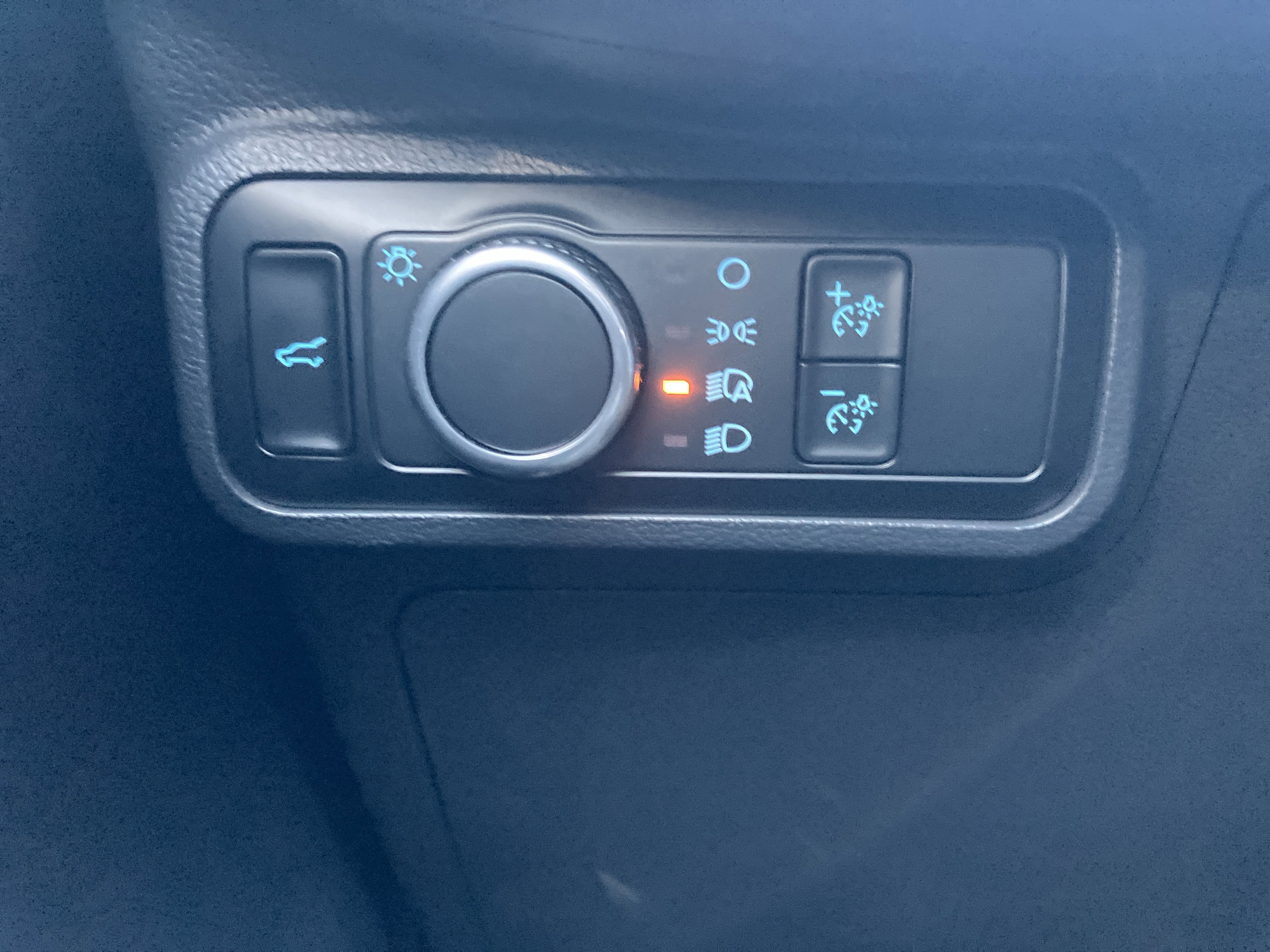 Certified 2025 Ford Explorer Active image 22