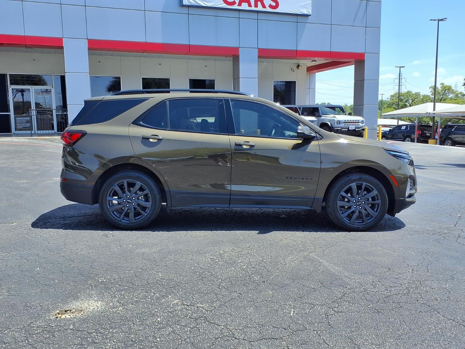 Used 2024 Chevrolet Equinox RS w/ RS Leather Package AWD/4WD image 5