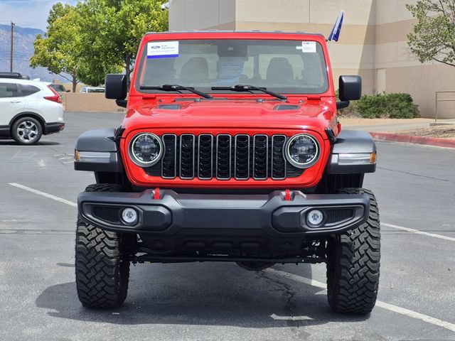 Used 2025 Jeep Gladiator Rubicon w/ Convenience Group AWD/4WD image 2