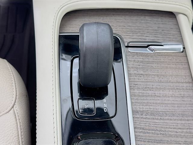 Used 2023 Volvo XC90 B6 Plus w/ Protection Package Premier image 20