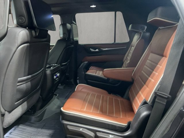 Used 2024 GMC Yukon Denali Ultimate AWD/4WD image 7