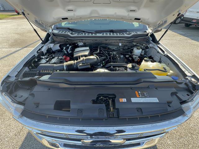 Certified 2025 Ford F250 XLT AWD/4WD image 26