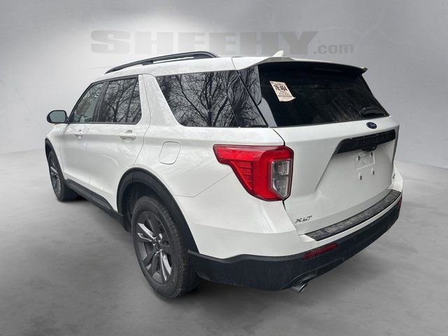 Certified 2023 Ford Explorer XLT w/ Equipment Group 202A image 4