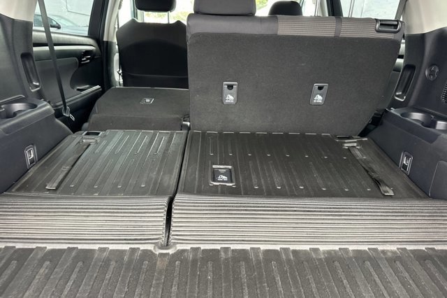 Used 2020 Toyota Highlander LE image 17