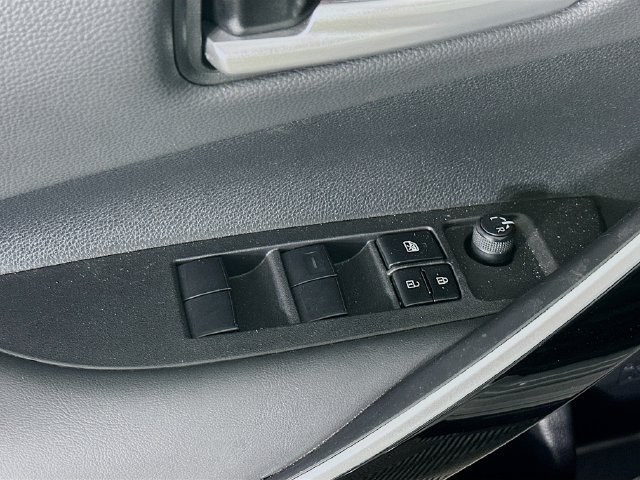 Used 2024 Toyota Corolla XSE FWD image 24