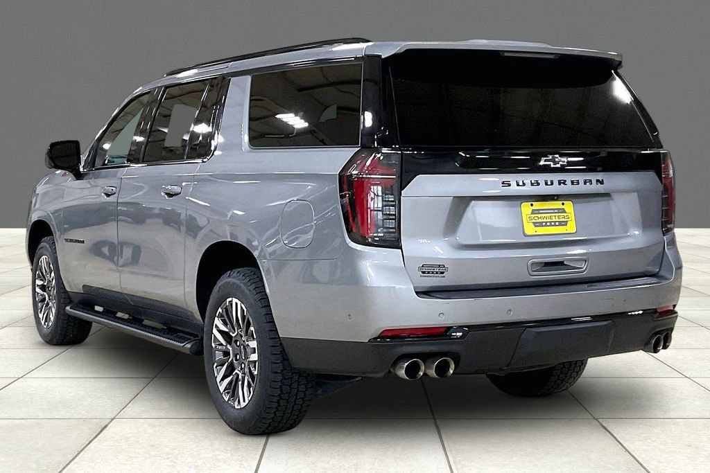 Used 2025 Chevrolet Suburban Z71 AWD/4WD image 11