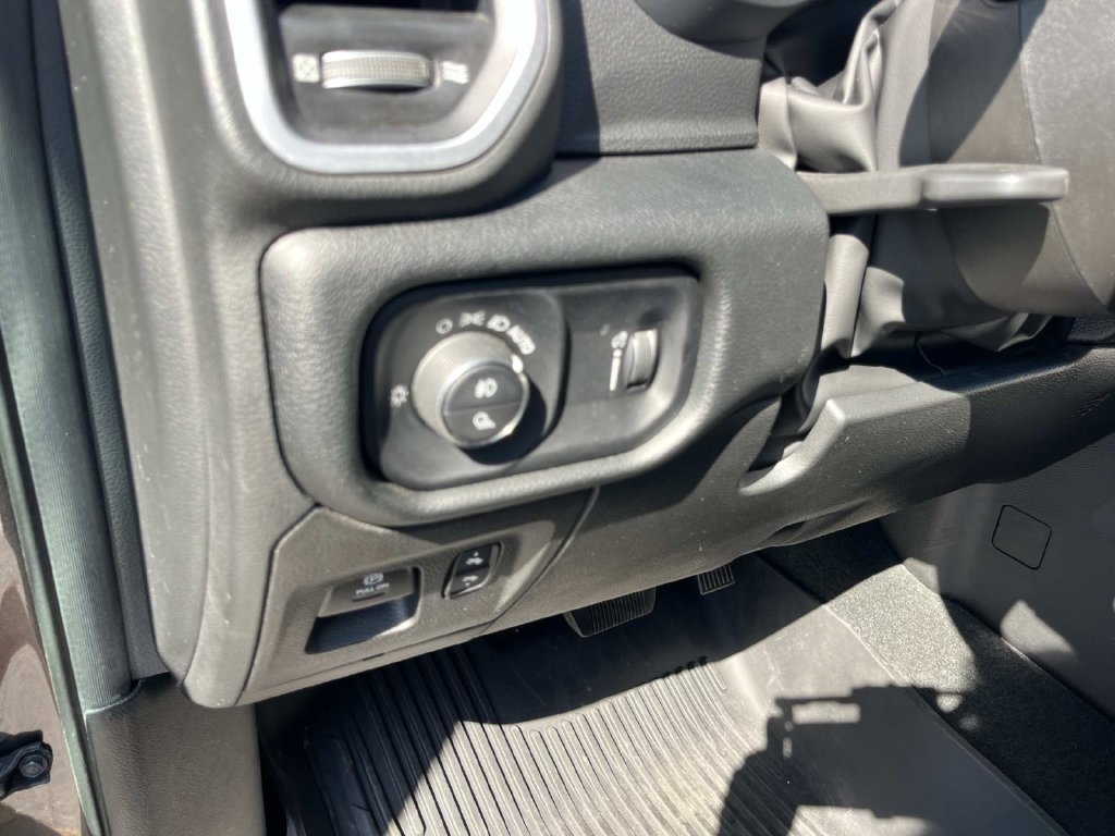 Used 2022 RAM 1500 Big Horn RWD image 34