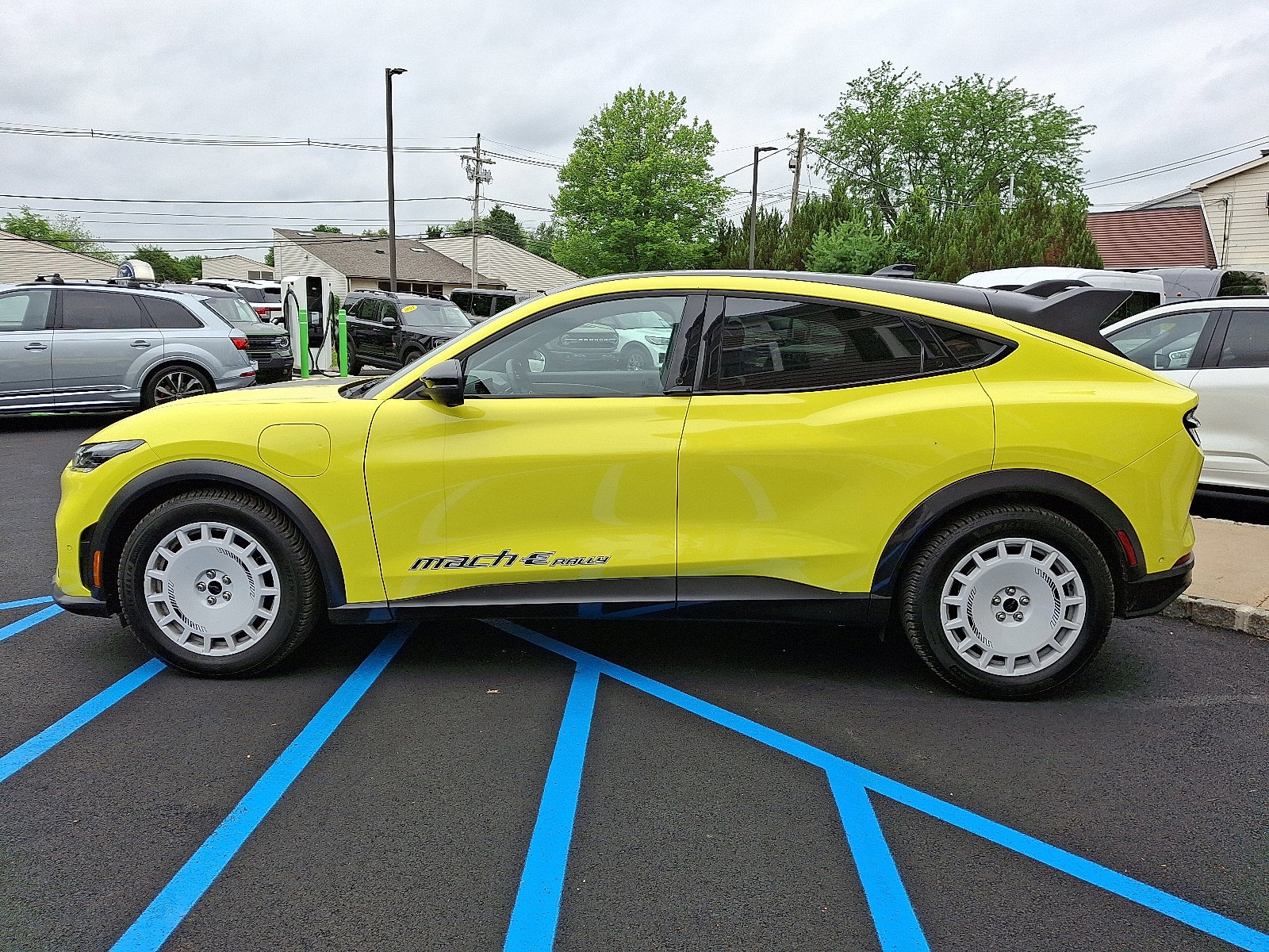 Certified 2024 Ford Mustang Mach-E GT image 2