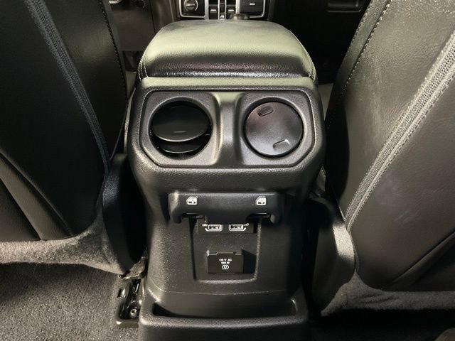 Used 2023 Jeep Wrangler Unlimited Sahara image 17