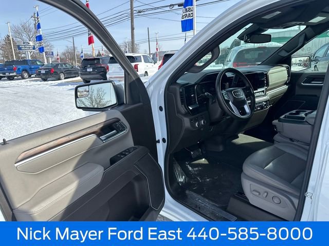 Used 2025 GMC Sierra 1500 SLT AWD/4WD image 31