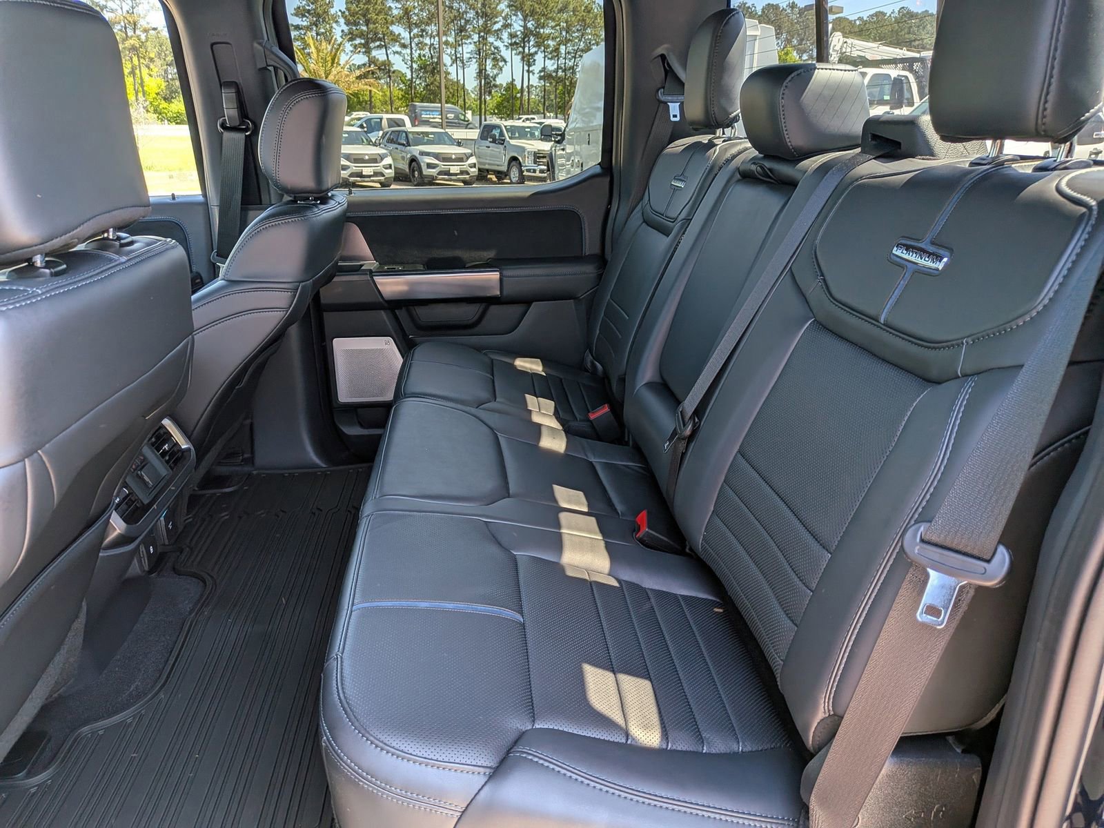 Certified 2025 Ford F150 Platinum w/ Equipment Group 702A High AWD/4WD image 7