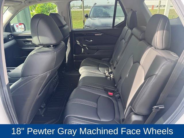 Used 2025 Honda Pilot EX-L image 11