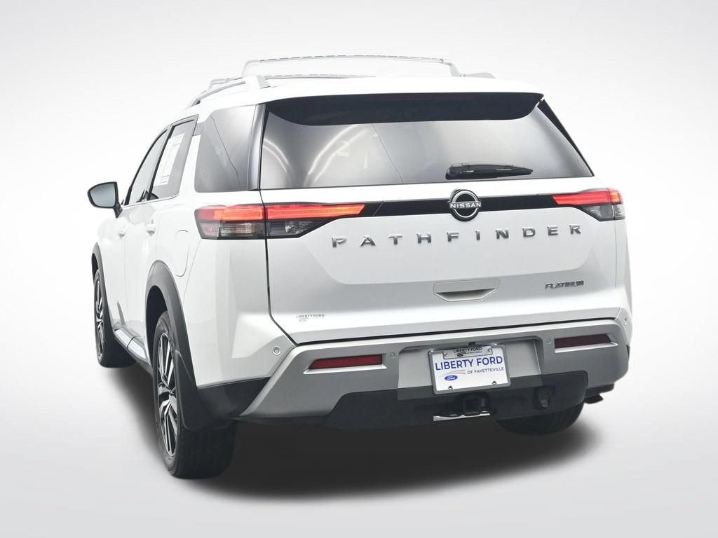 Used 2025 Nissan Pathfinder Platinum FWD image 9