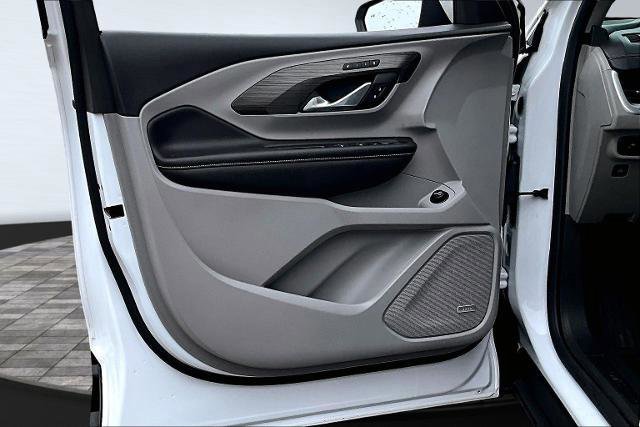 Used 2022 GMC Terrain SLT w/ Infotainment Package II image 26