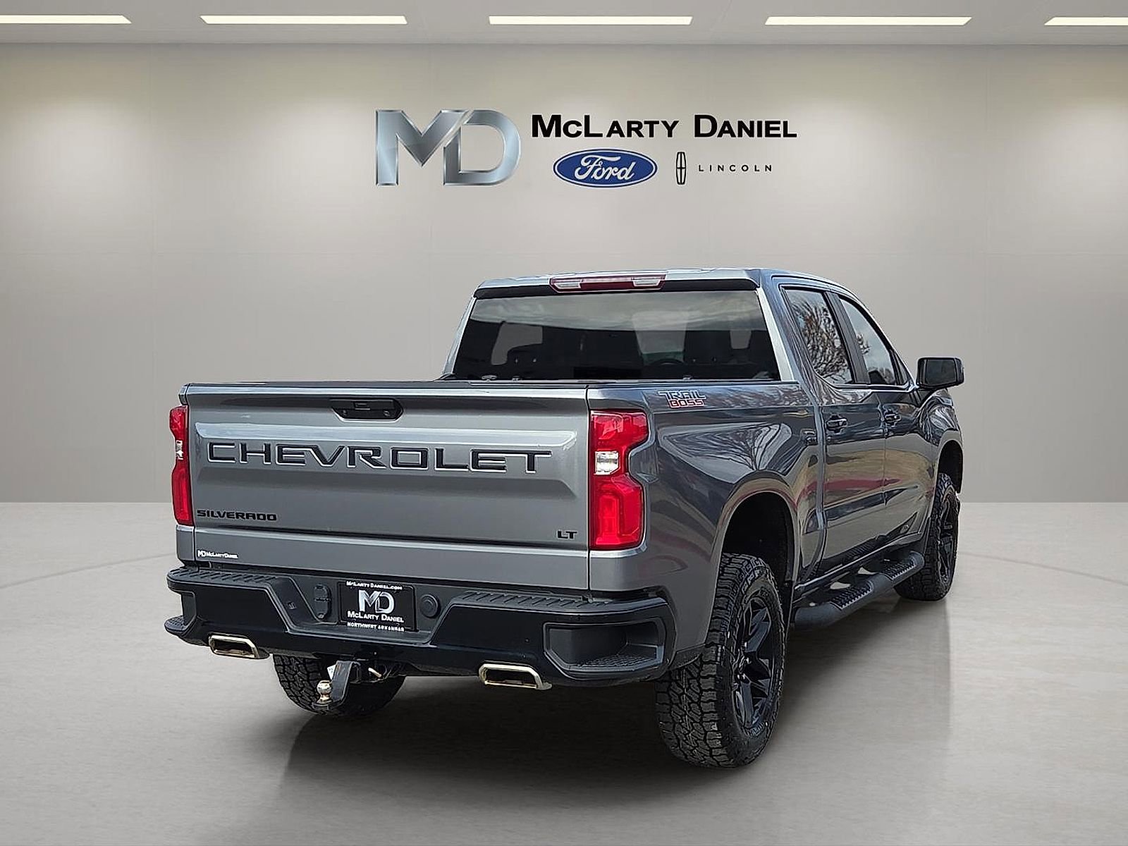 Used 2021 Chevrolet Silverado 1500 LT Trail Boss w/ Bed Protection Package image 5