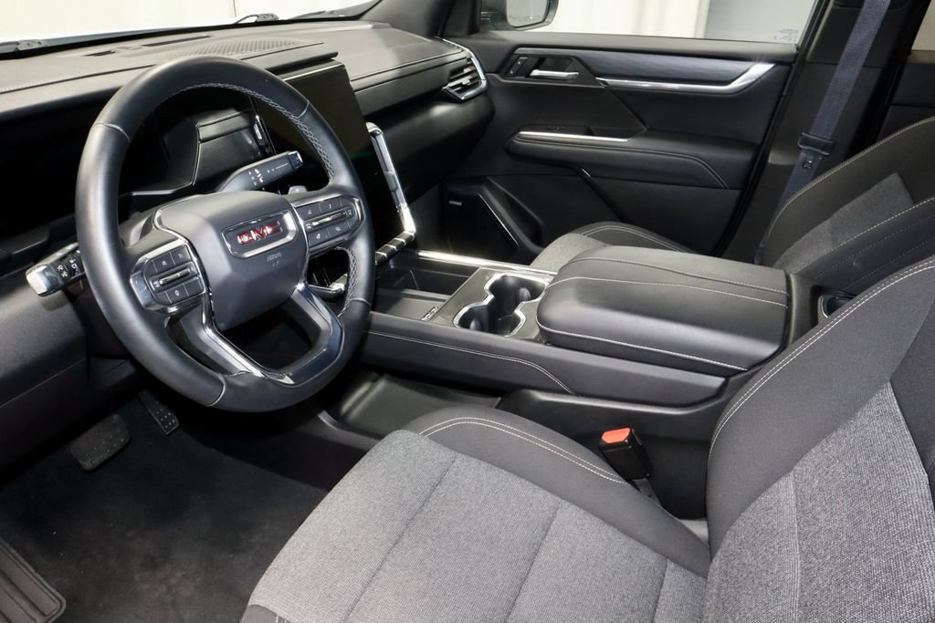 Used 2025 GMC Acadia Elevation AWD/4WD image 24
