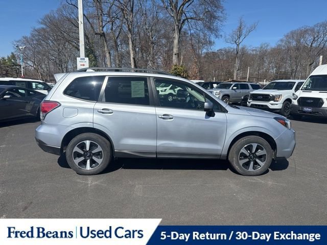 Used 2017 Subaru Forester 2.5i Premium image 6
