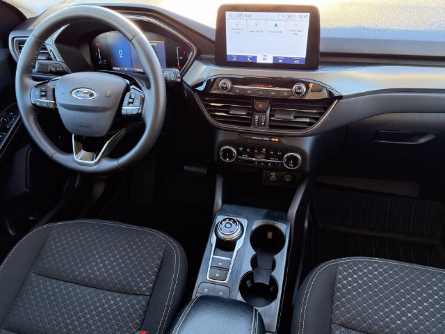Certified 2023 Ford Escape Active AWD/4WD image 35