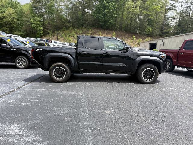 Used 2024 Toyota Tacoma TRD Off-Road AWD/4WD image 6