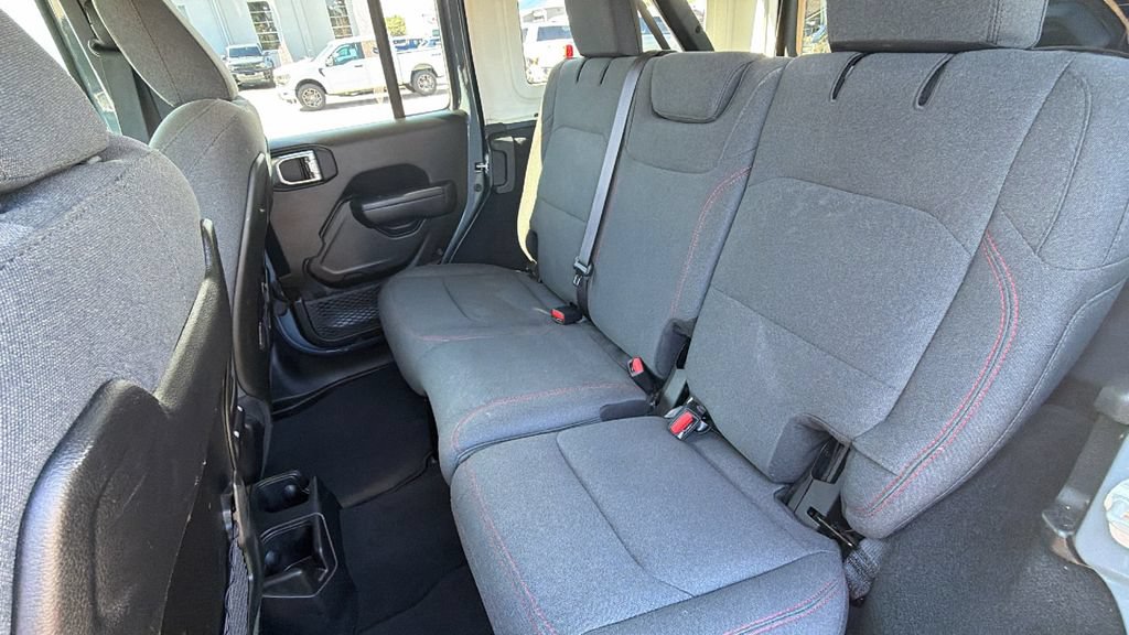 Used 2024 Jeep Wrangler Unlimited Rubicon AWD/4WD image 25
