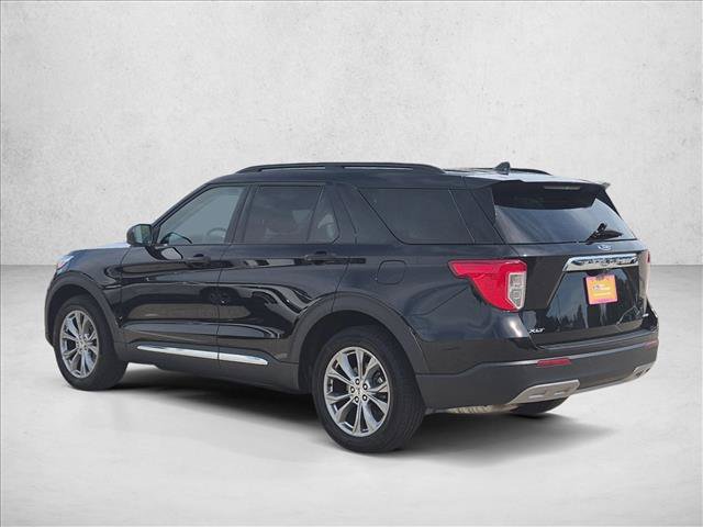 Certified 2022 Ford Explorer XLT w/ Equipment Group 202A AWD/4WD image 8