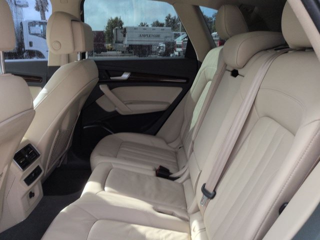 Used 2019 Audi Q5 2.0T Premium w/ Convenience Package AWD/4WD image 15