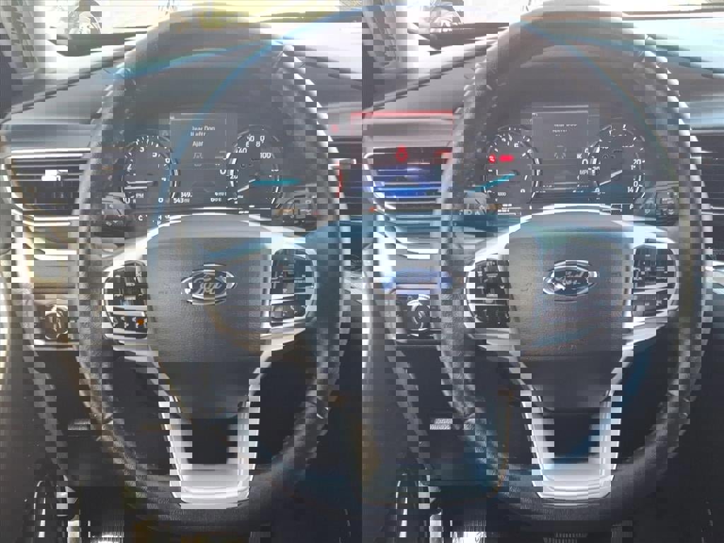 Certified 2022 Ford Explorer XLT w/ Equipment Group 202A image 21