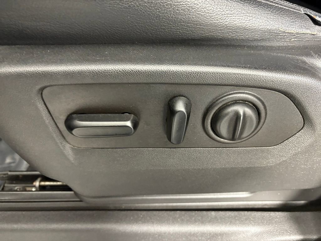 Used 2020 GMC Sierra 1500 Elevation w/ Elevation Value Package image 15