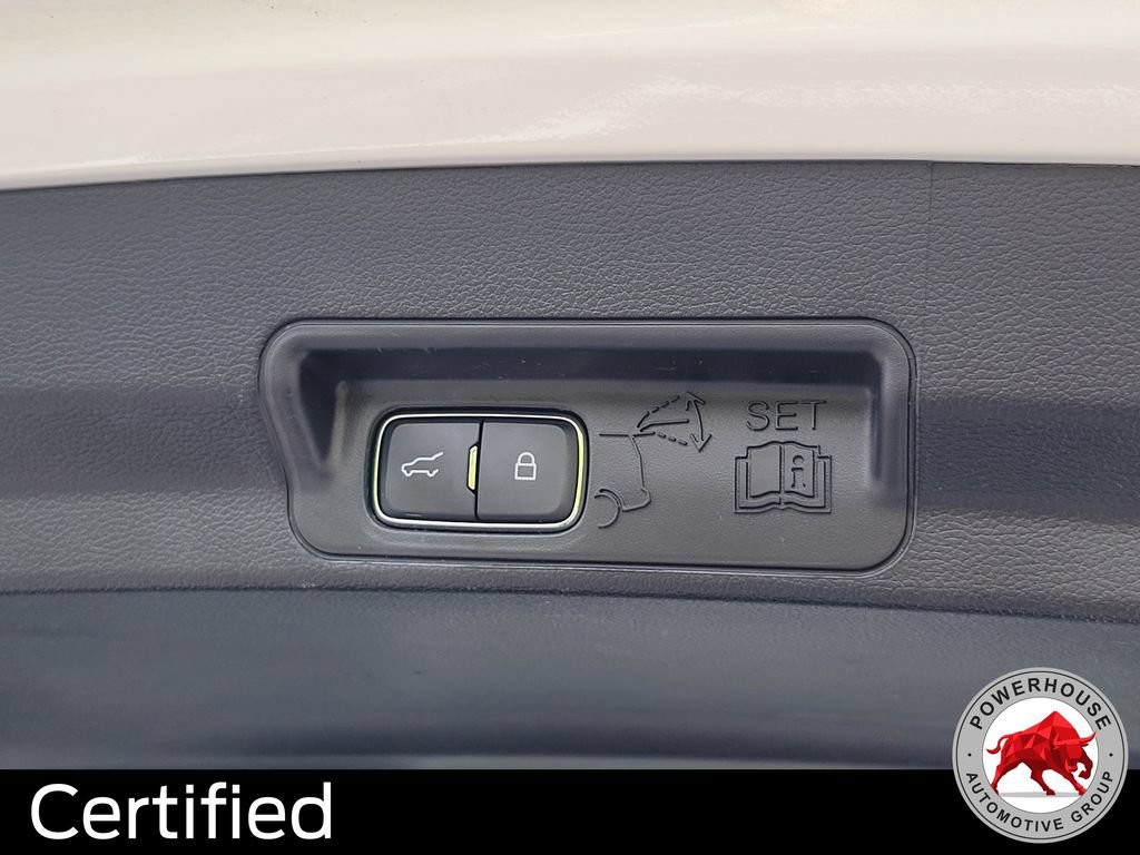 Certified 2021 Ford Explorer XLT w/ Equipment Group 202A RWD image 14