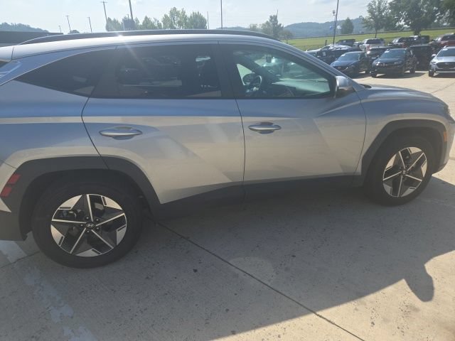 Used 2025 Hyundai Tucson SEL FWD image 14