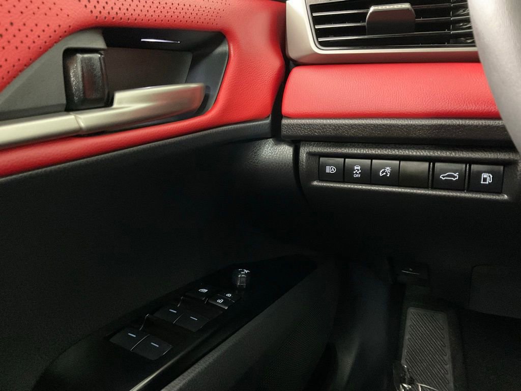 Used 2026 Toyota Camry XSE FWD image 21