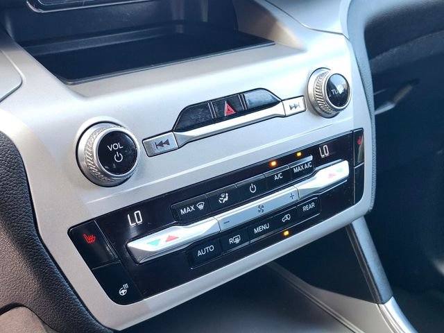 Certified 2020 Ford Explorer XLT w/ Equipment Group 202A AWD/4WD image 25