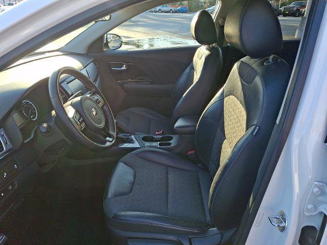 Used 2017 Kia Niro EX w/ Paint Protection Package image 13