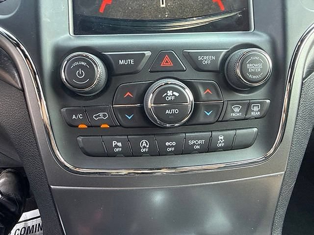 Used 2018 Jeep Grand Cherokee Laredo AWD/4WD image 24