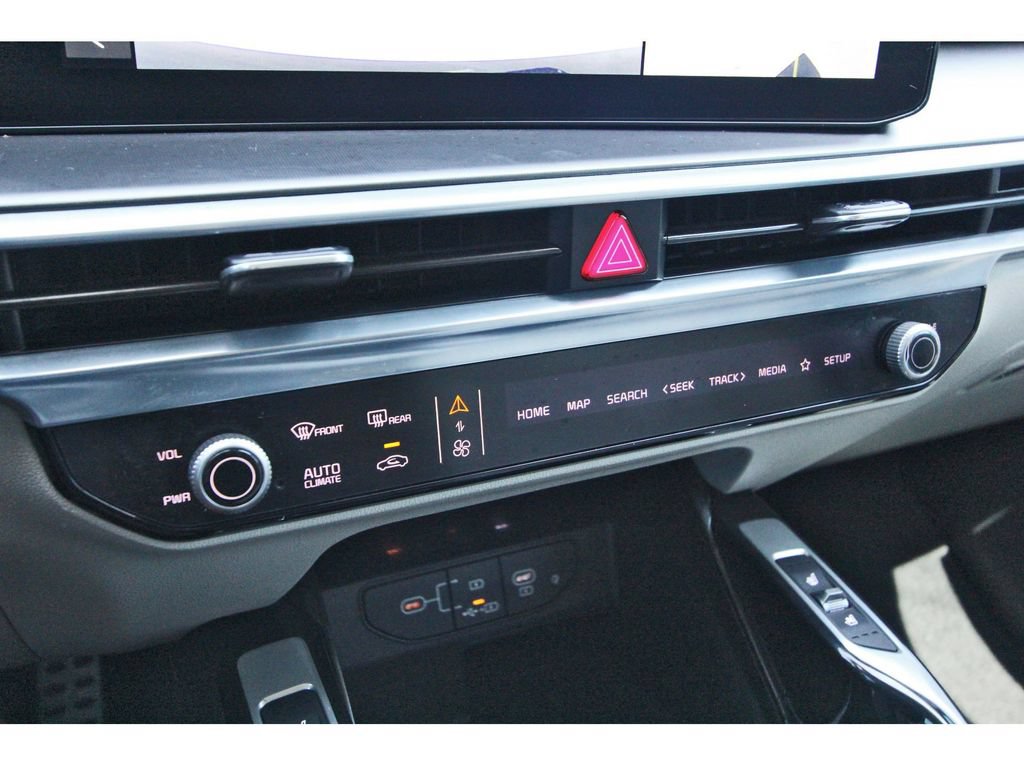 Used 2024 Kia Sorento SX FWD image 25