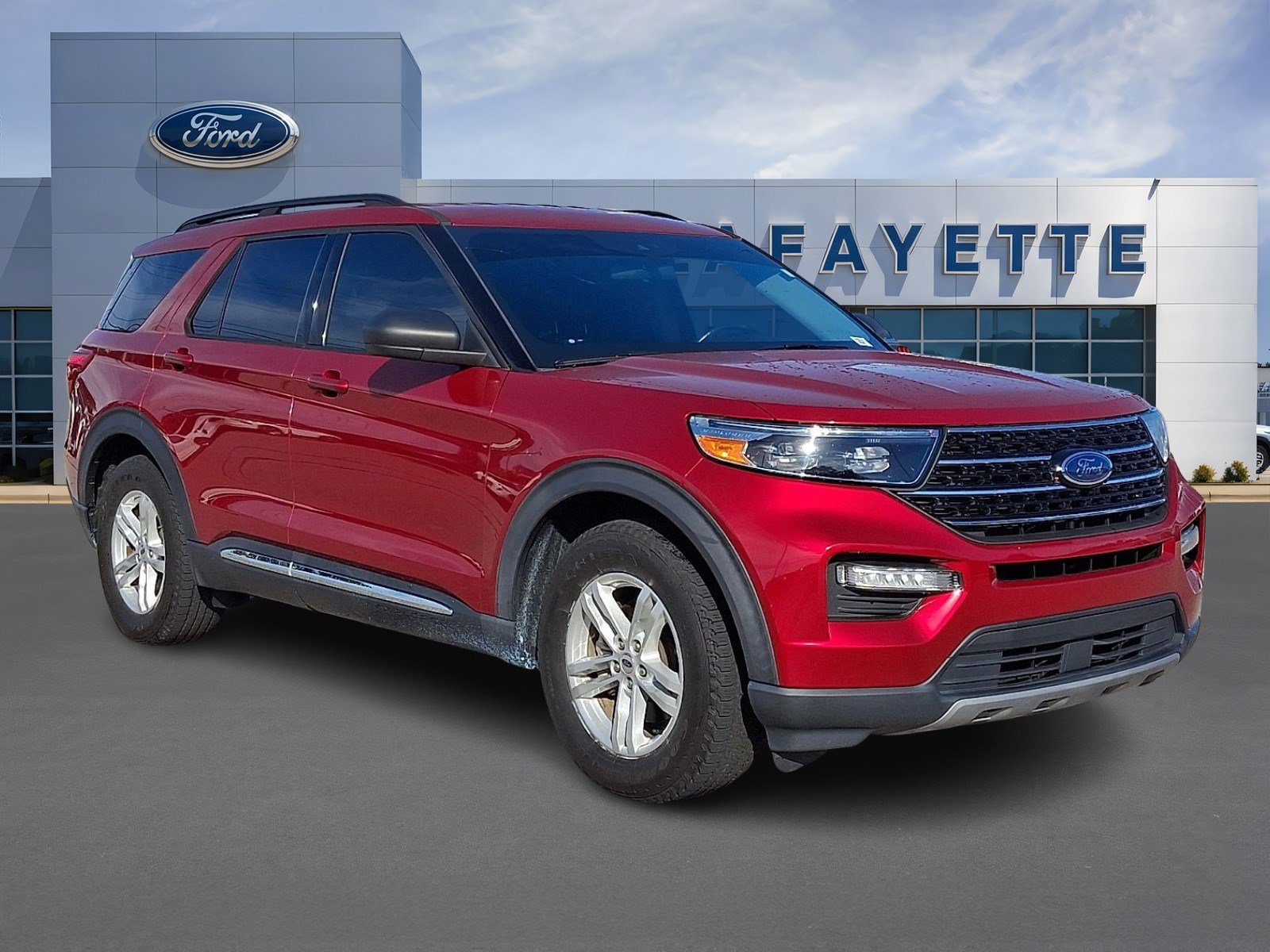 Certified 2021 Ford Explorer XLT w/ Equipment Group 202A
