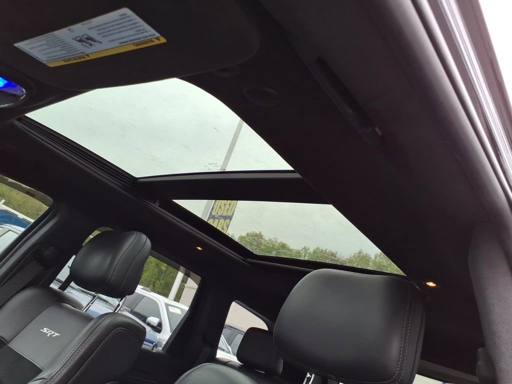 Used 2018 Jeep Grand Cherokee SRT w/ Trailer Tow Group IV AWD/4WD image 15