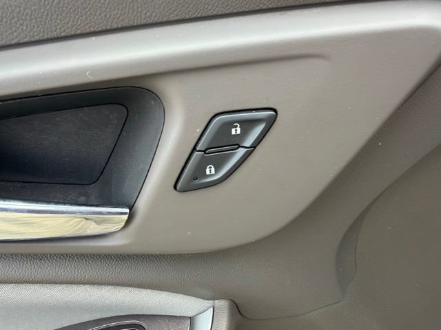 Used 2023 Chevrolet Malibu LT FWD image 21