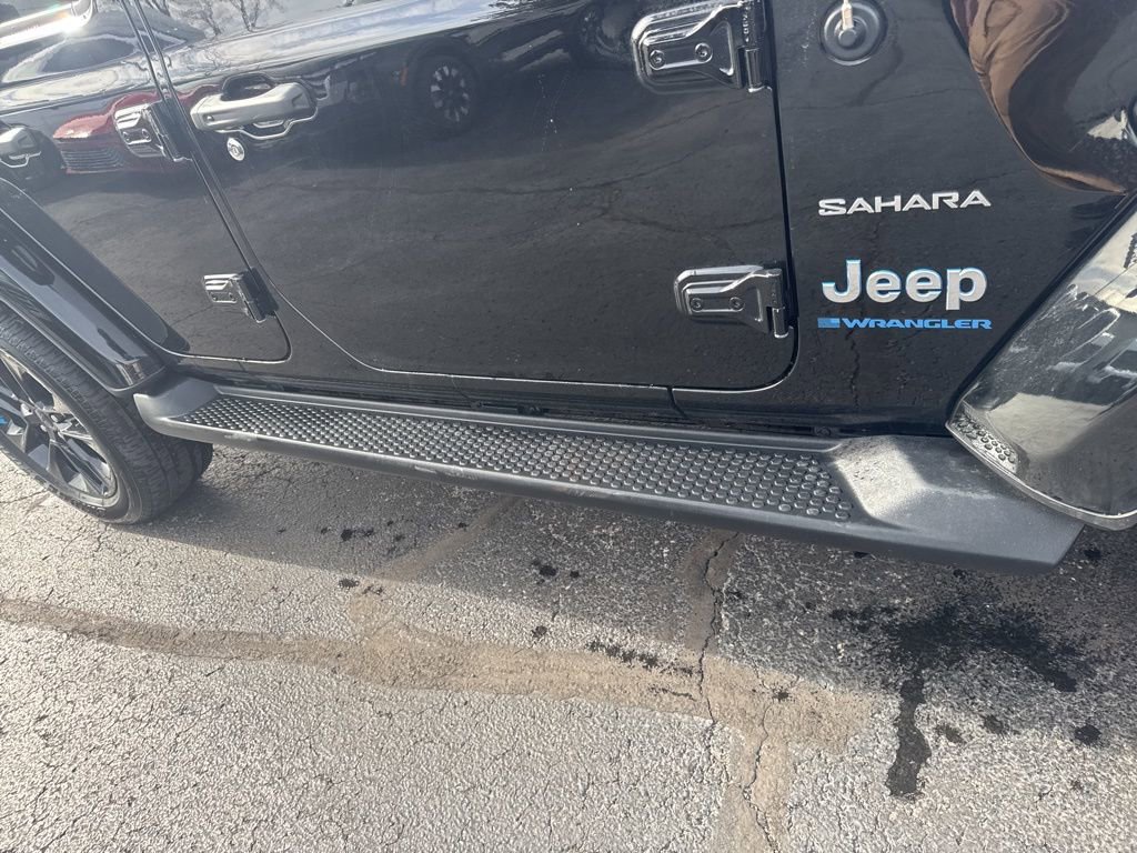 Used 2023 Jeep Wrangler Unlimited Sahara w/ Cold Weather Group image 50