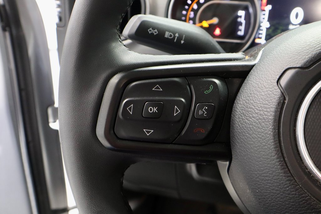 Used 2023 Jeep Gladiator Sport image 28