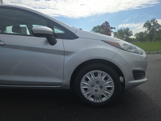Certified 2019 Ford Fiesta S FWD image 4