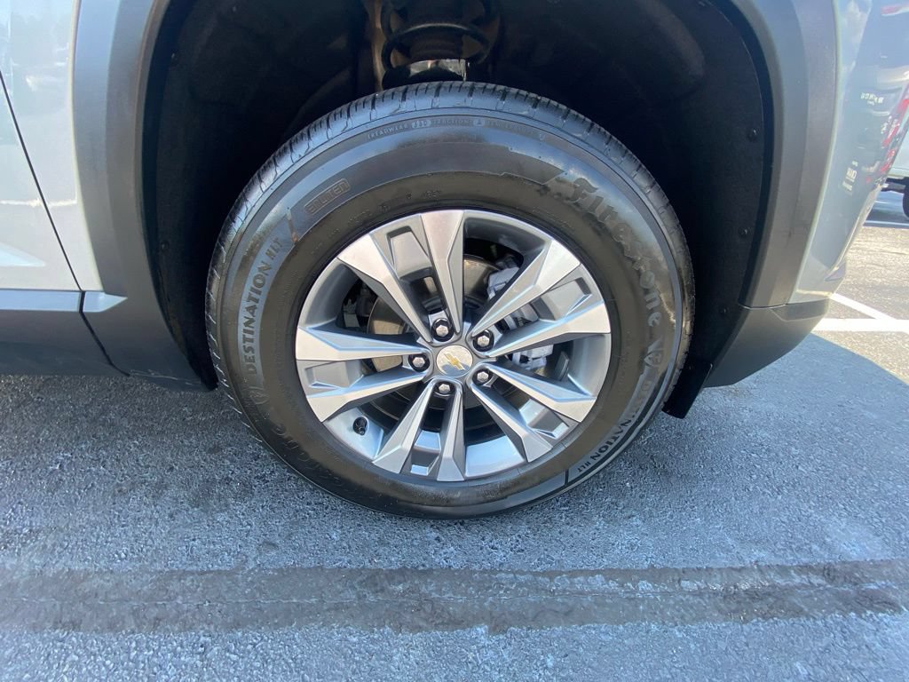 Used 2025 Chevrolet Equinox LT FWD image 30