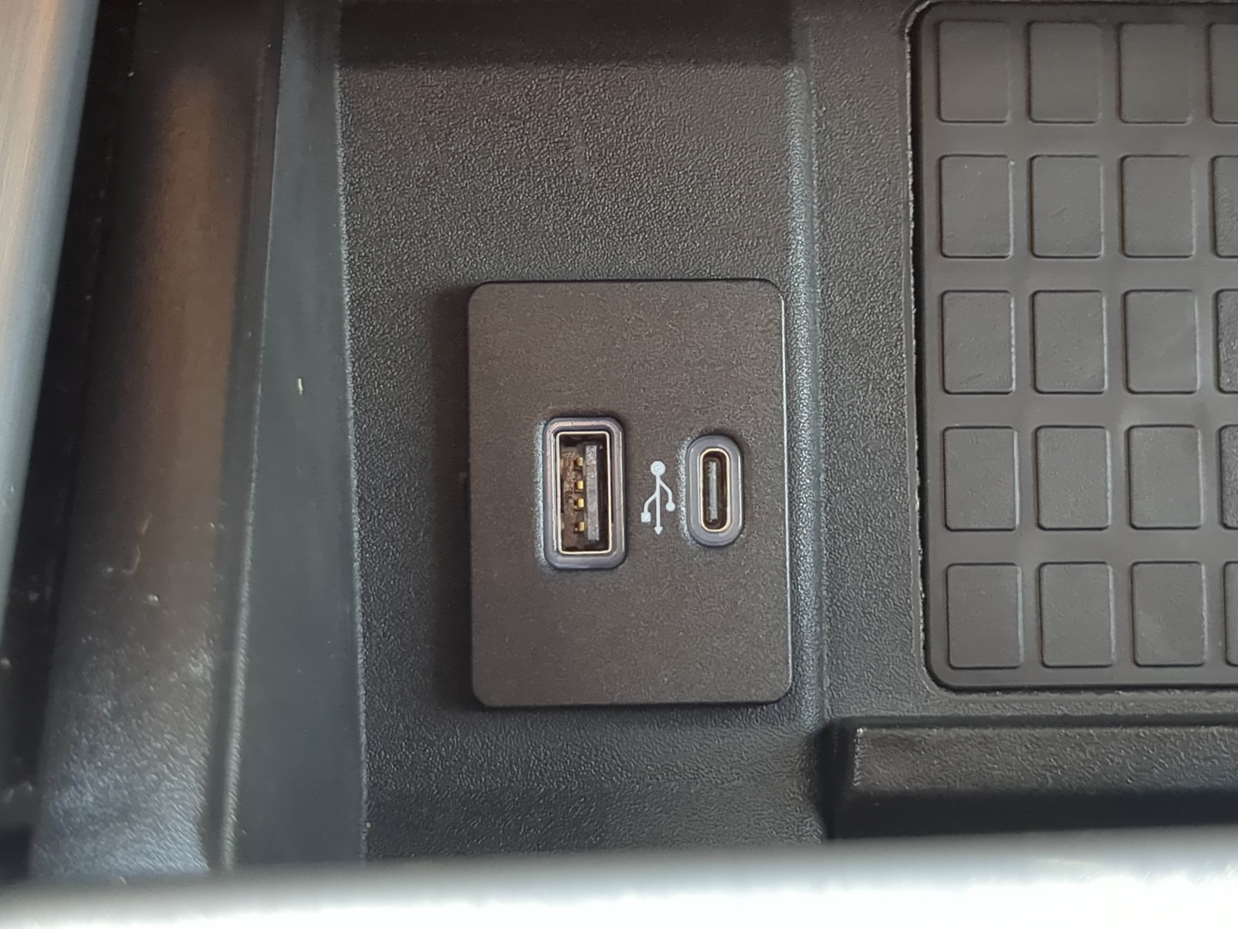 Certified 2022 Ford F250 Platinum AWD/4WD image 21