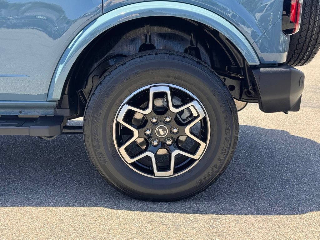 Certified 2023 Ford Bronco Outer Banks AWD/4WD image 14