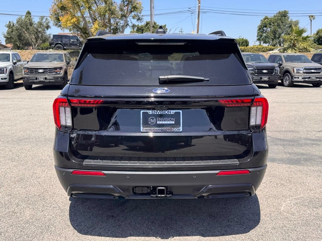 Certified 2025 Ford Explorer ST-Line w/ Premium Package RWD image 11
