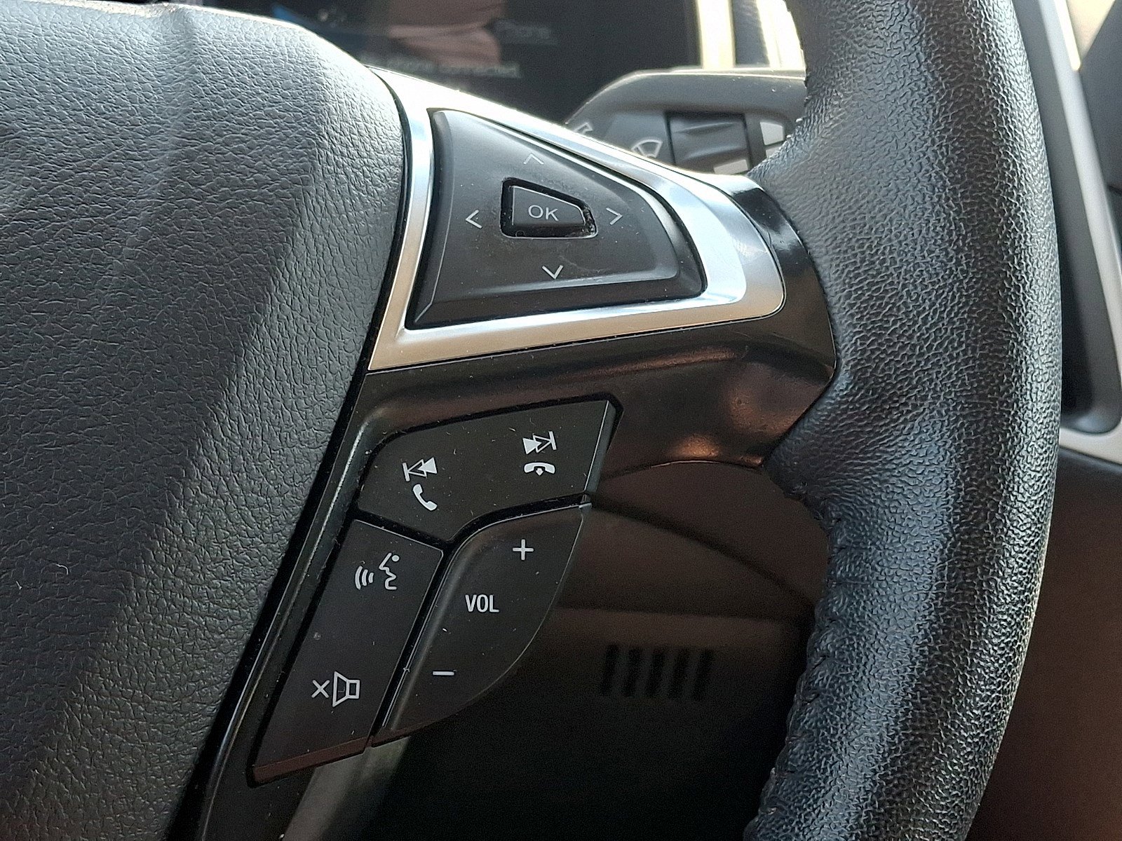 Certified 2024 Ford Edge SEL AWD/4WD image 20